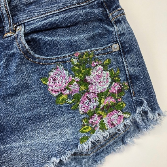 American Eagle Outfitters Embroidered Denim Shorts - Picture 4 of 11